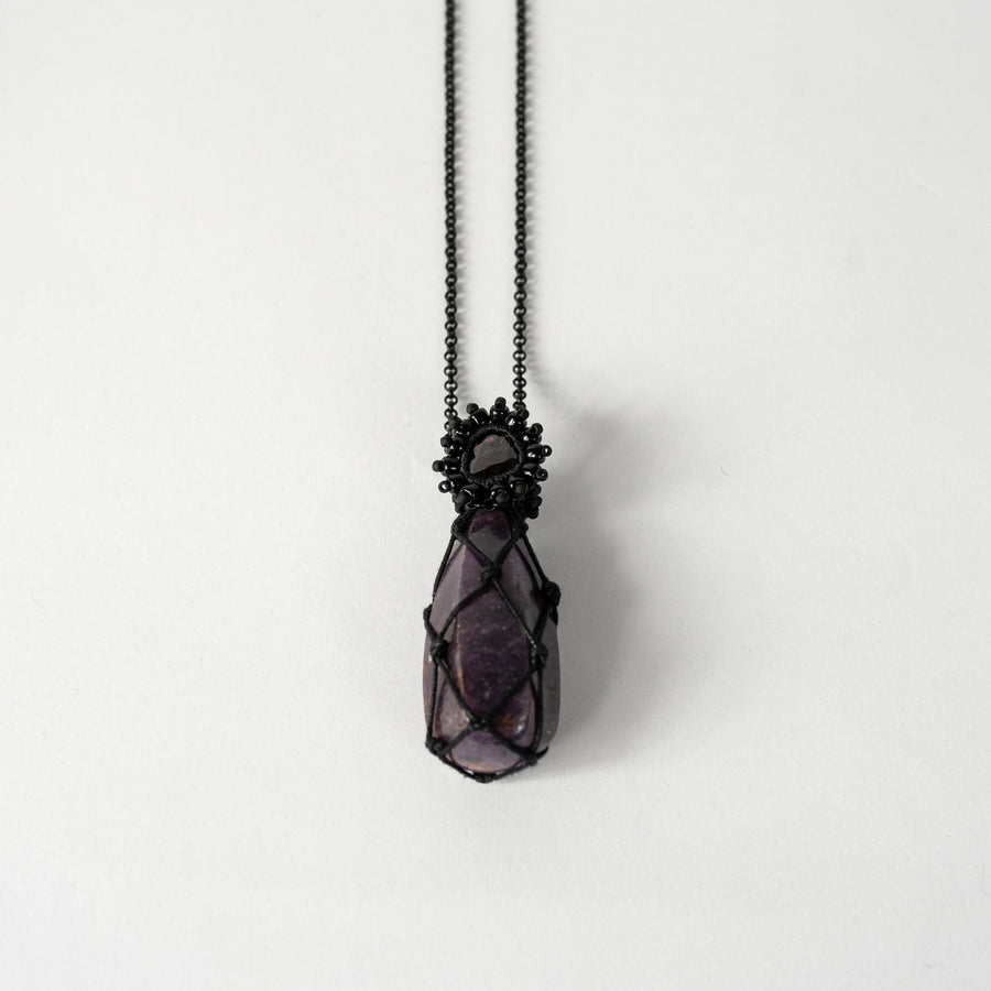 Star Sapphire Tallon with Rose Cut Garnet Necklace